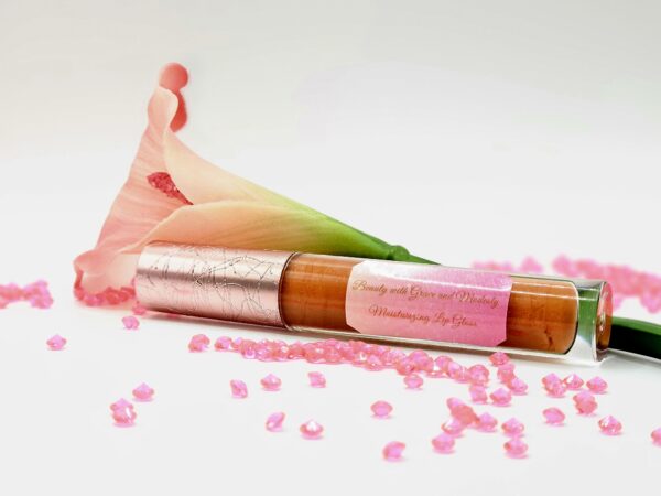 Moisturizing lip gloss